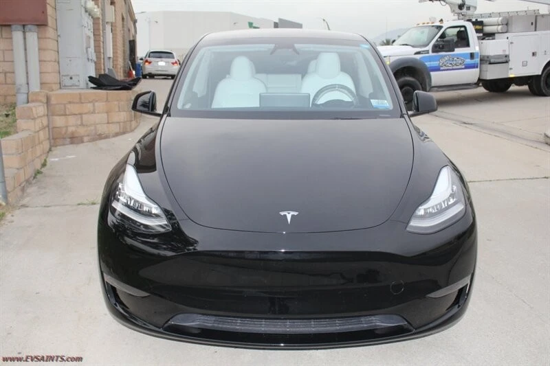 2023 Tesla Model Y - Image 3 of 21