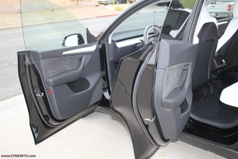 2023 Tesla Model Y - Image 13 of 21