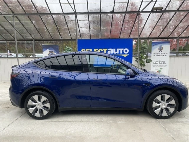 2023 Tesla Model Y - Image 5 of 12