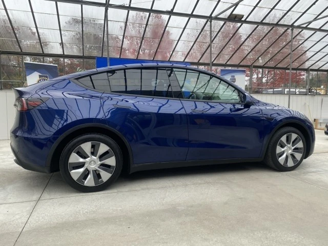 2023 Tesla Model Y - Image 6 of 12