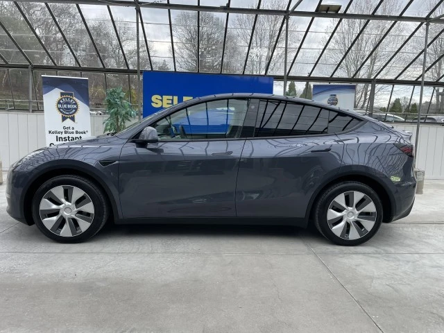2023 Tesla Model Y - Image 13 of 21