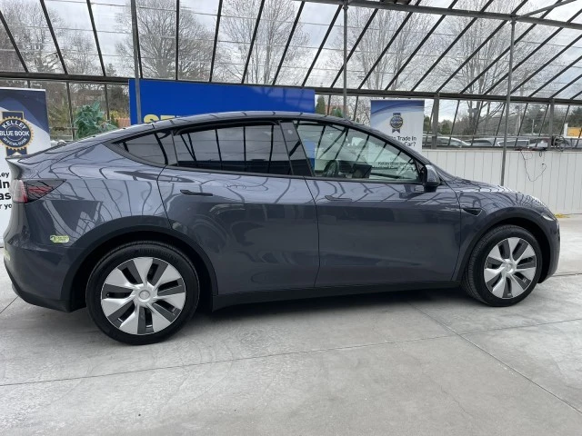 2023 Tesla Model Y - Image 6 of 21