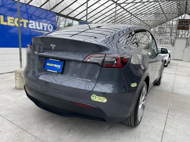2023 Tesla Model Y - Image 8 of 21