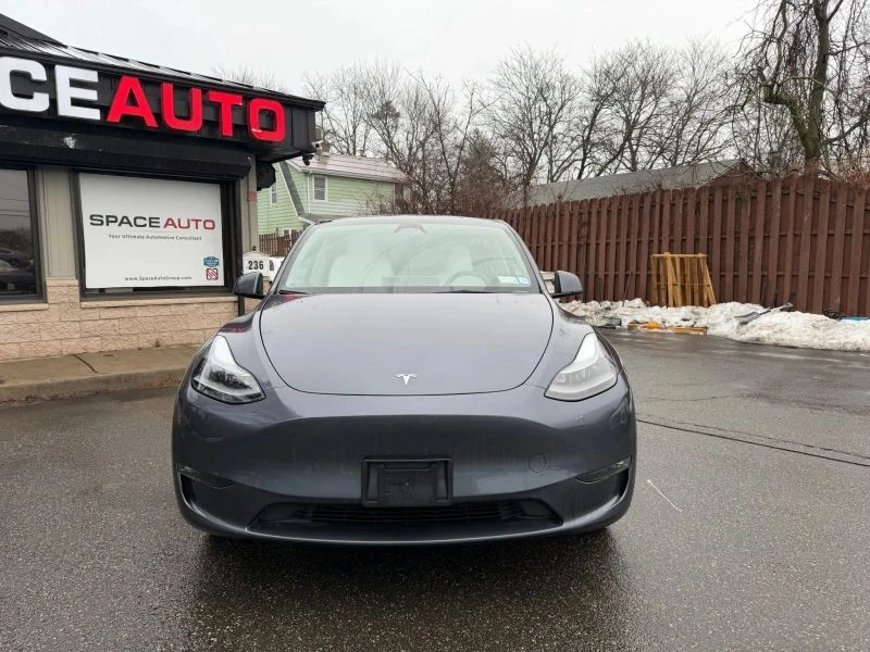 2023 Tesla Model Y - Image 2 of 12