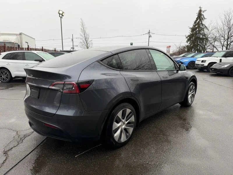 2023 Tesla Model Y - Image 5 of 12