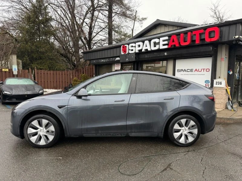 2023 Tesla Model Y - Image 7 of 12