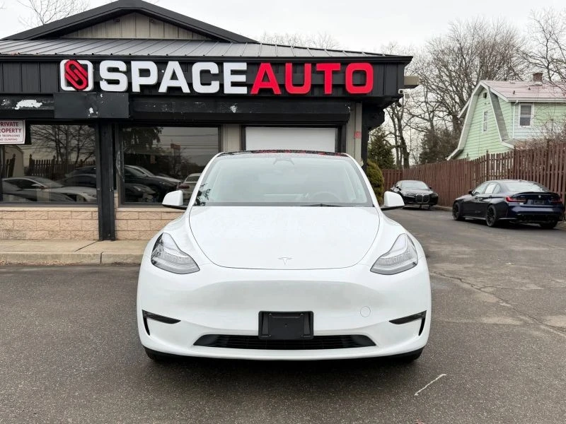 2023 Tesla Model Y - Image 2 of 12