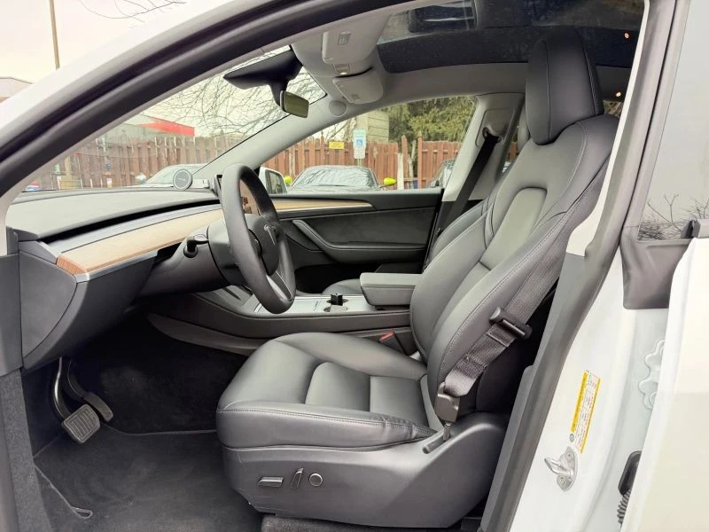 2023 Tesla Model Y - Image 10 of 12