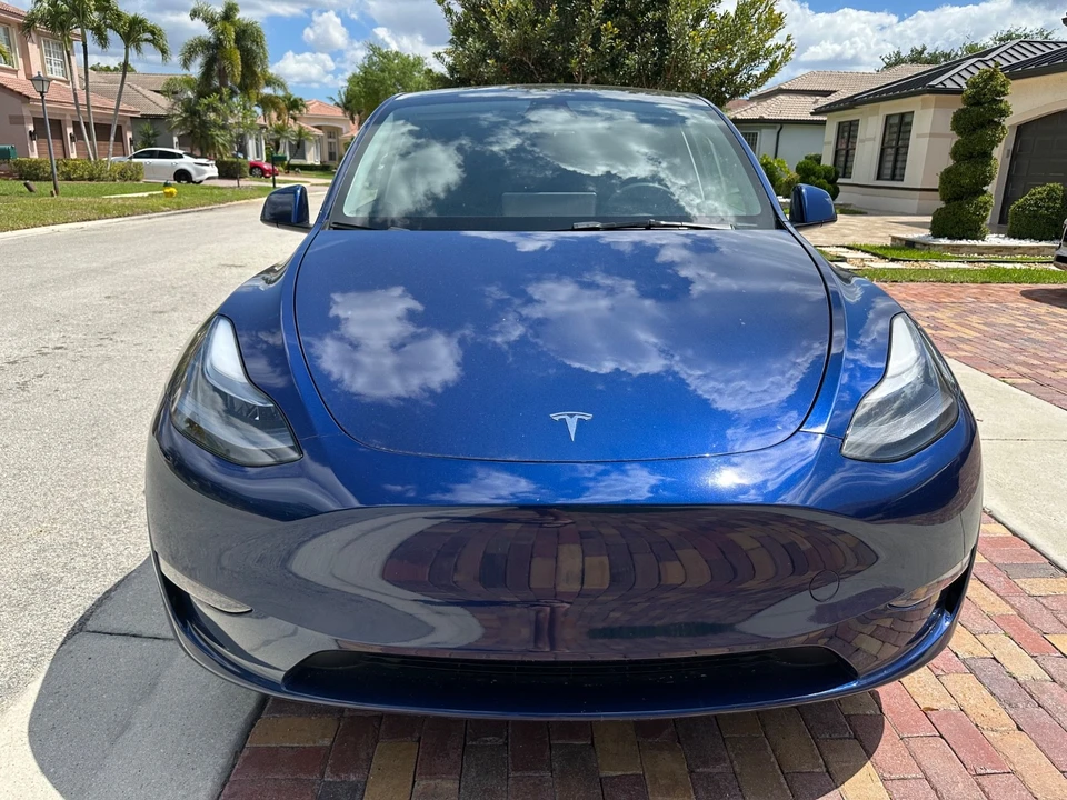 2023 Tesla Model Y - Image 5 of 21
