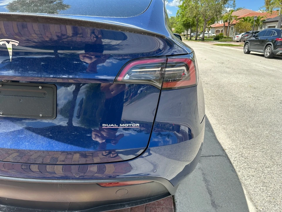 2023 Tesla Model Y - Image 8 of 21