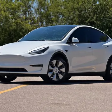 2023 Tesla Model Y Dual Motor Long Range AWD