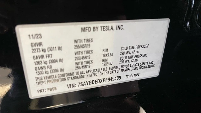 2023 Tesla Model Y - Image 18 of 31