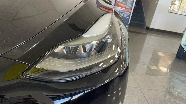 2023 Tesla Model Y - Image 10 of 31