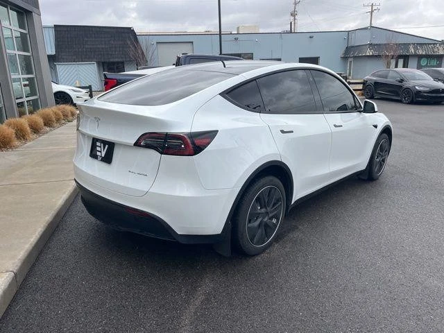 2023 Tesla Model Y - Image 7 of 21