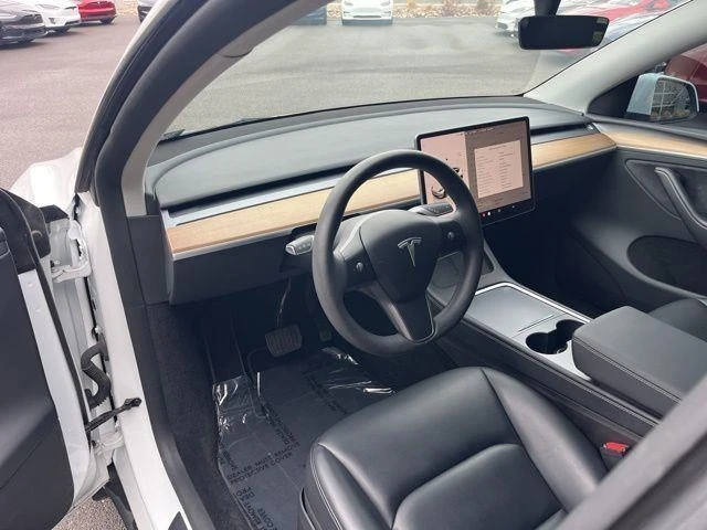 2023 Tesla Model Y - Image 12 of 21