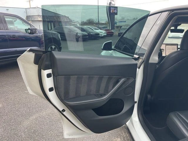 2023 Tesla Model Y - Image 14 of 21