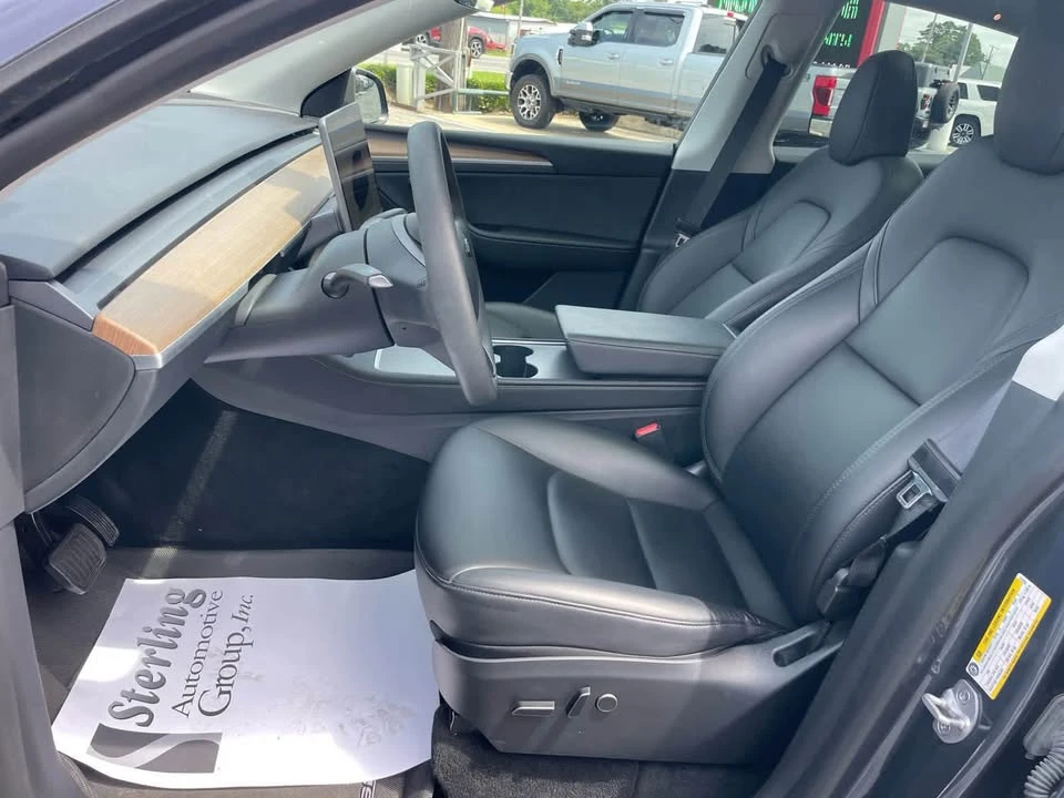 2023 Tesla Model Y - Image 9 of 11
