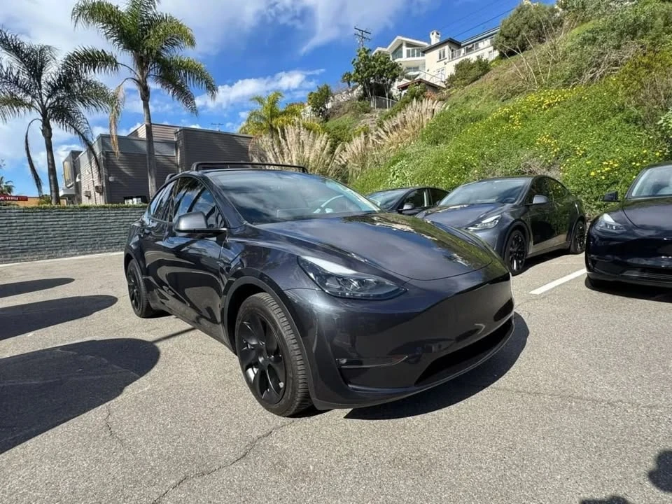 2023 Tesla Model Y - Image 3 of 20