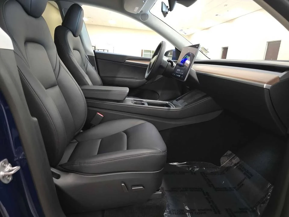 2023 Tesla Model Y - Image 13 of 16