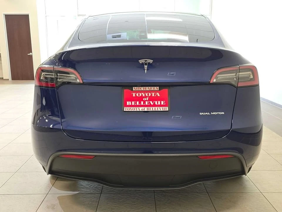 2023 Tesla Model Y - Image 5 of 16