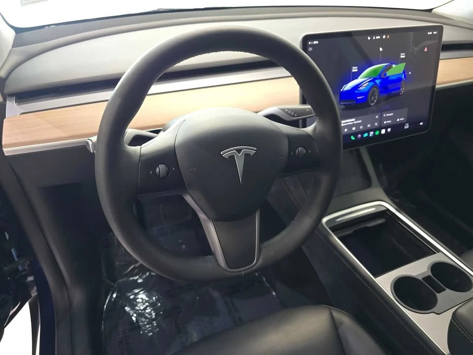 2023 Tesla Model Y - Image 2 of 16