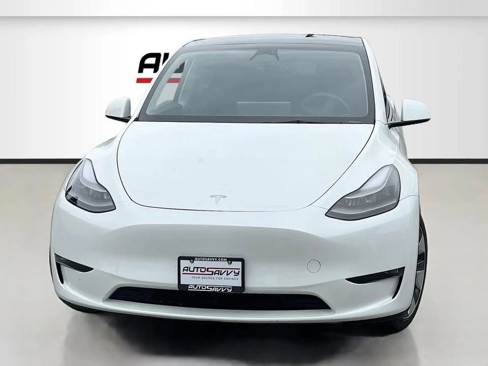 2023 Tesla Model Y - Image 2 of 20