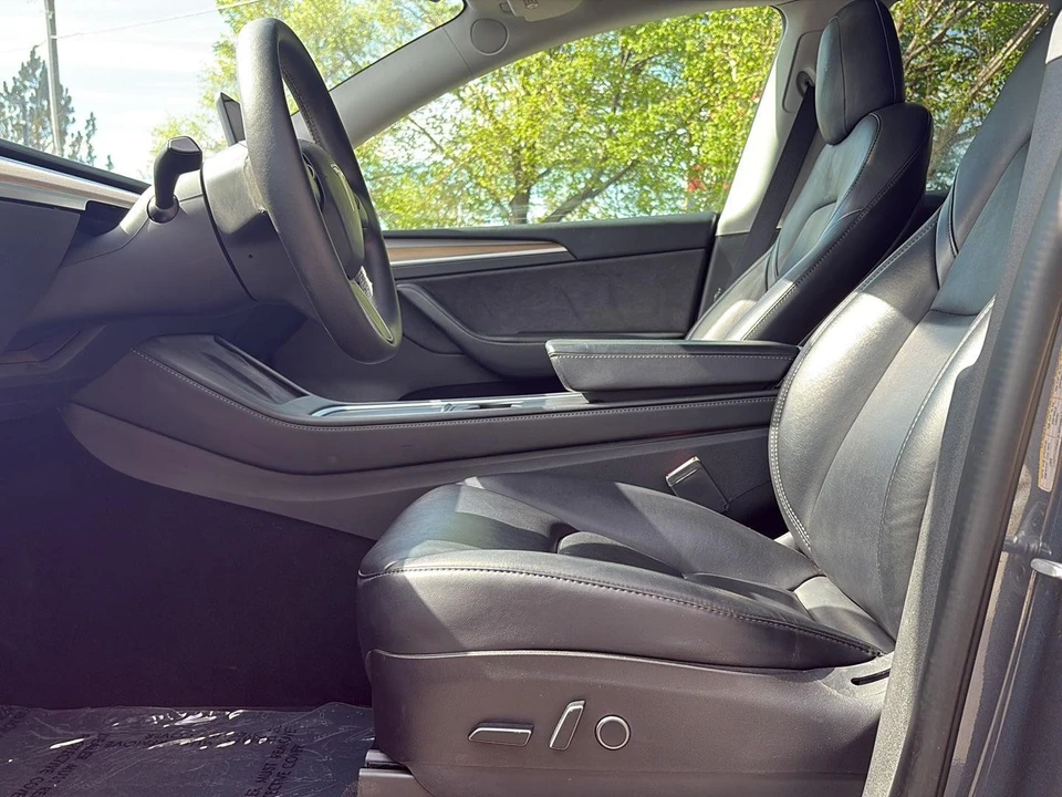 2023 Tesla Model Y - Image 16 of 21