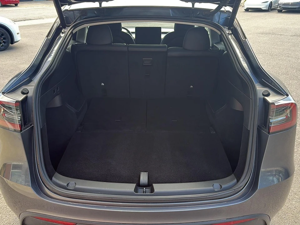 2023 Tesla Model Y - Image 20 of 21