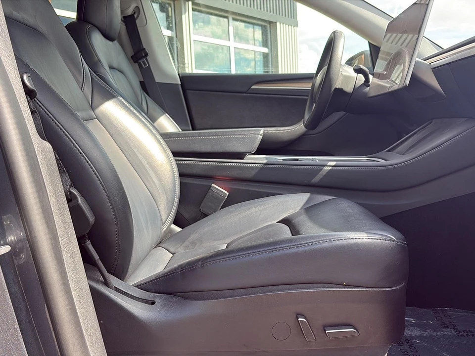 2023 Tesla Model Y - Image 13 of 21