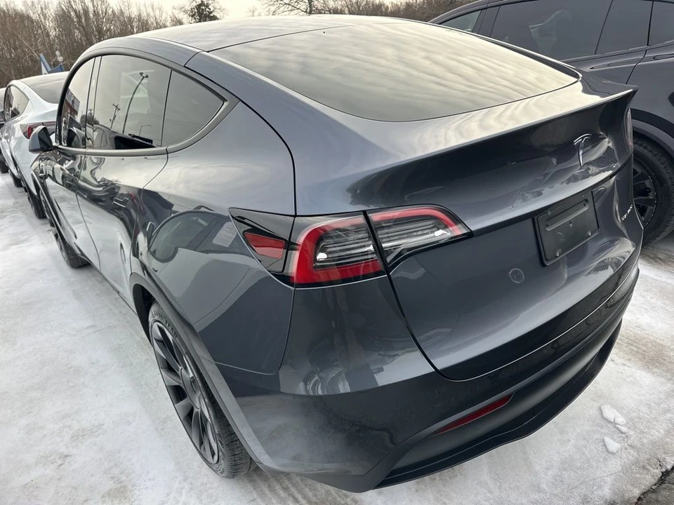 2023 Tesla Model Y - Image 6 of 6
