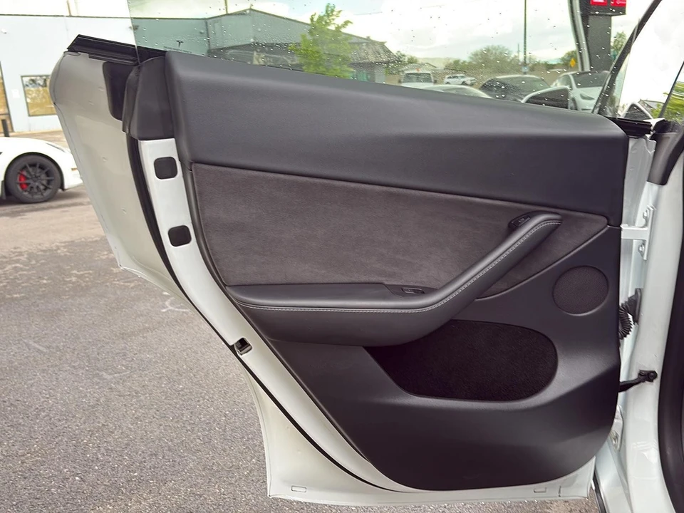 2023 Tesla Model Y - Image 14 of 21