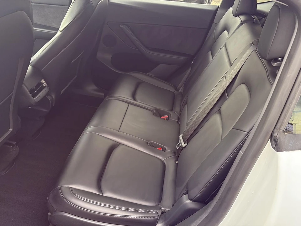 2023 Tesla Model Y - Image 15 of 21