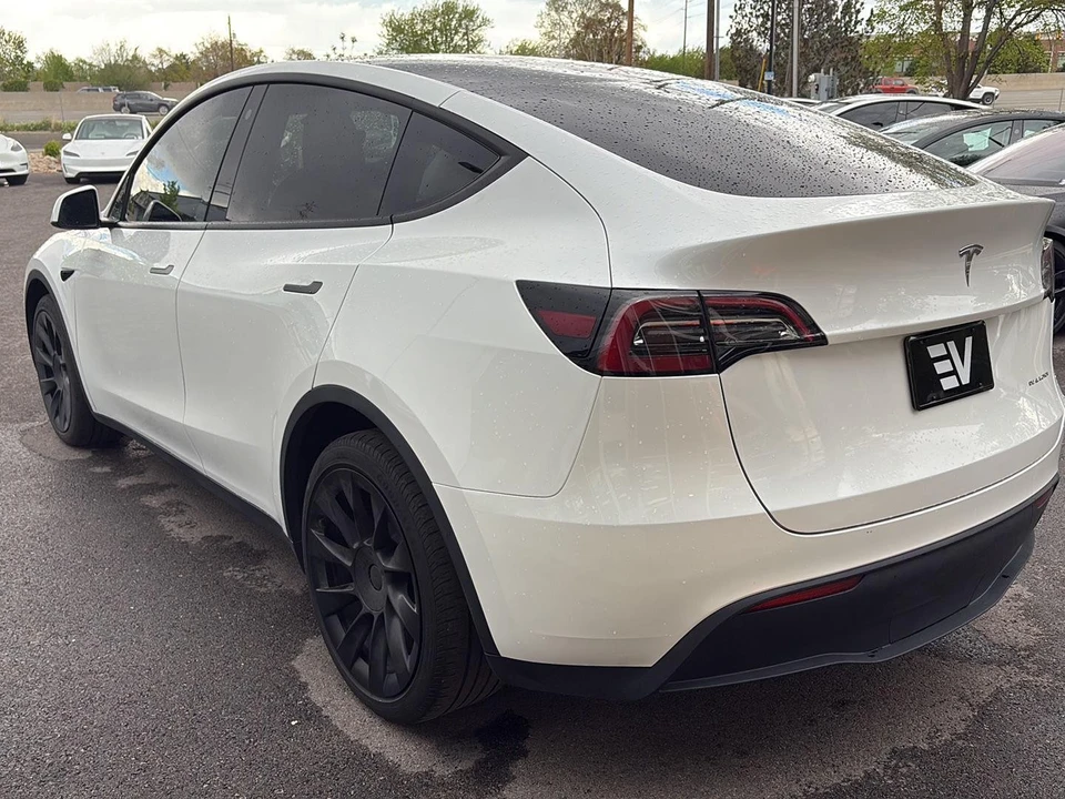2023 Tesla Model Y - Image 6 of 29