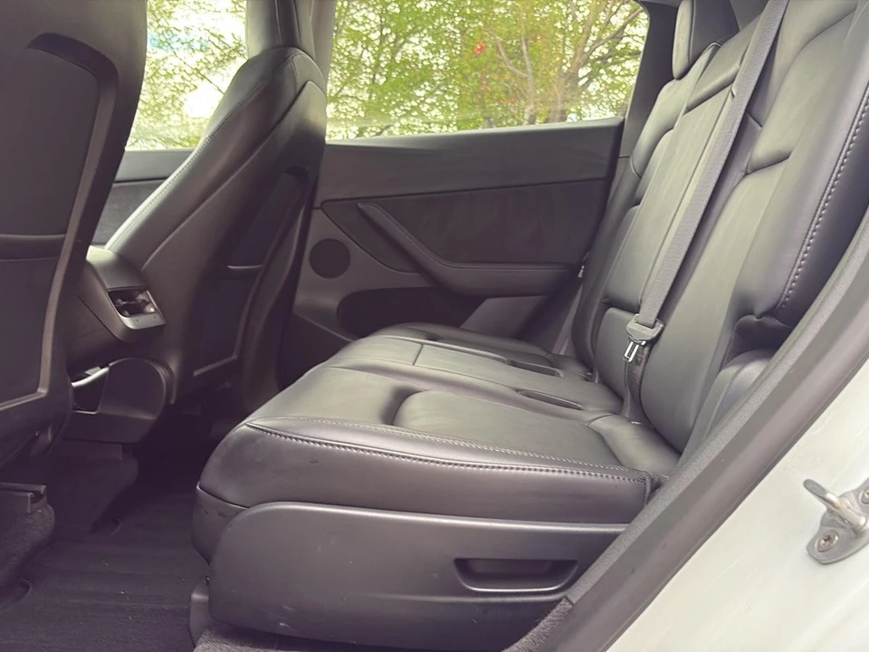 2023 Tesla Model Y - Image 16 of 29