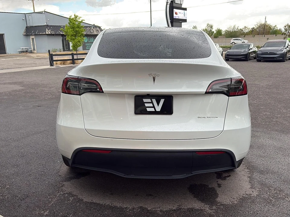 2023 Tesla Model Y - Image 7 of 29