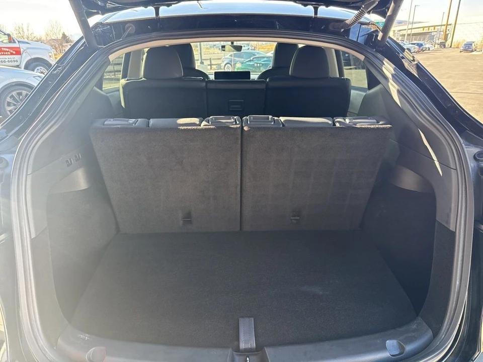 2023 Tesla Model Y - Image 18 of 21