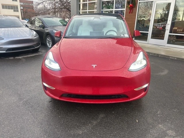 2023 Tesla Model Y - Image 3 of 21
