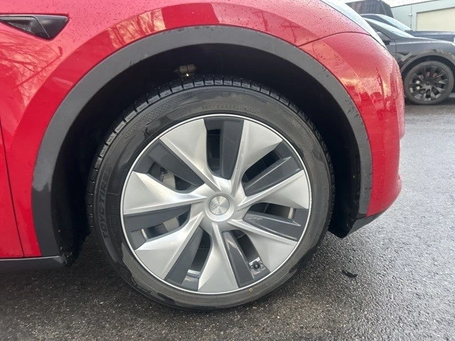 2023 Tesla Model Y - Image 10 of 21