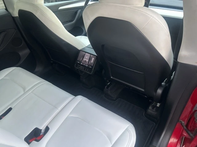 2023 Tesla Model Y - Image 19 of 21