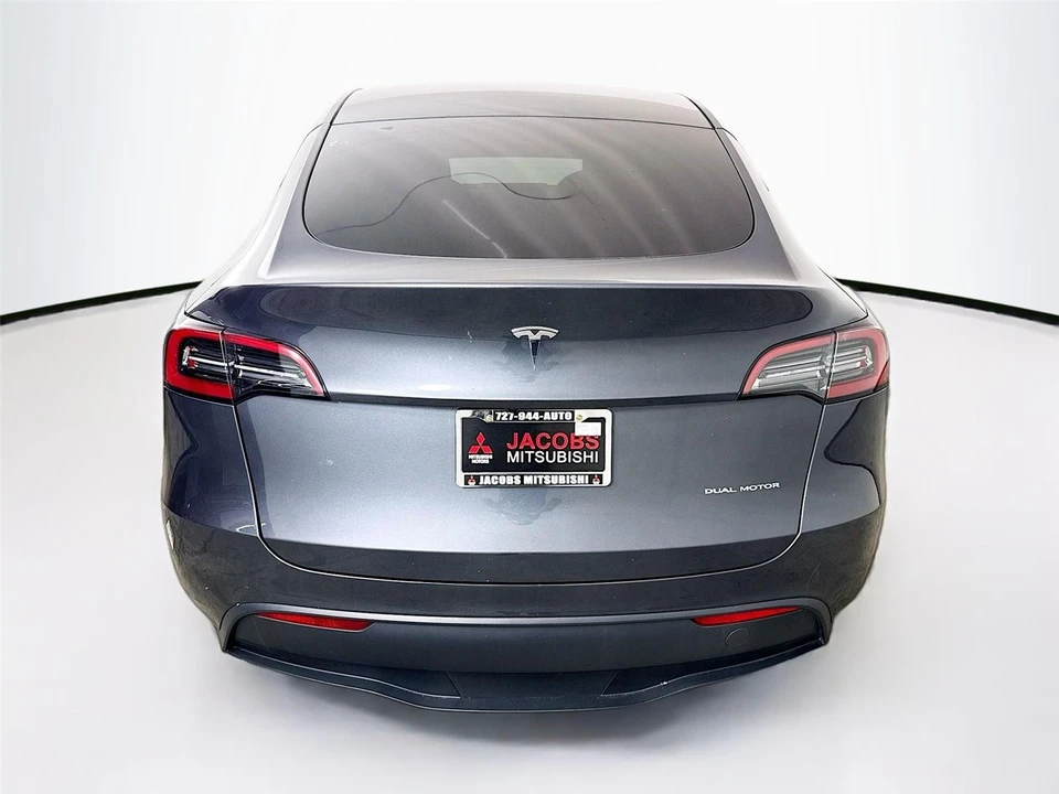 2023 Tesla Model Y - Image 12 of 14