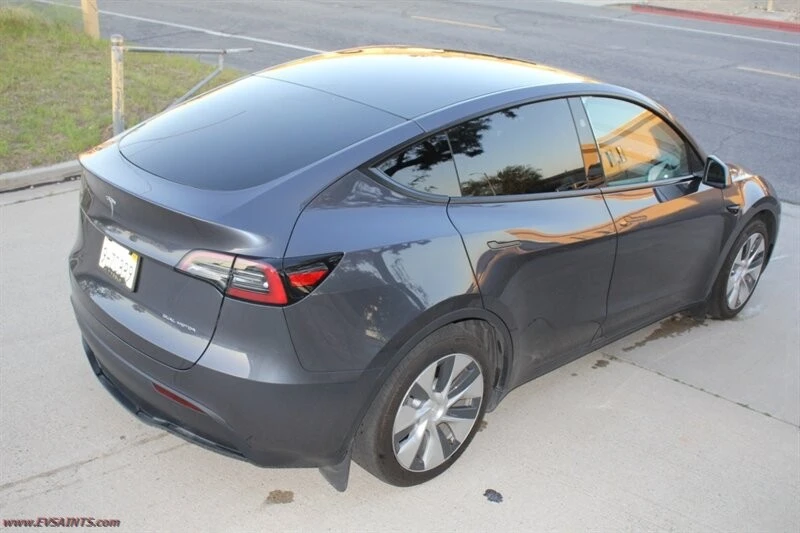 2023 Tesla Model Y - Image 8 of 20