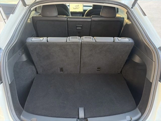 2023 Tesla Model Y - Image 18 of 21
