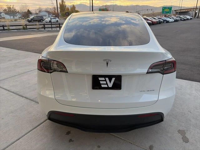 2023 Tesla Model Y - Image 7 of 21