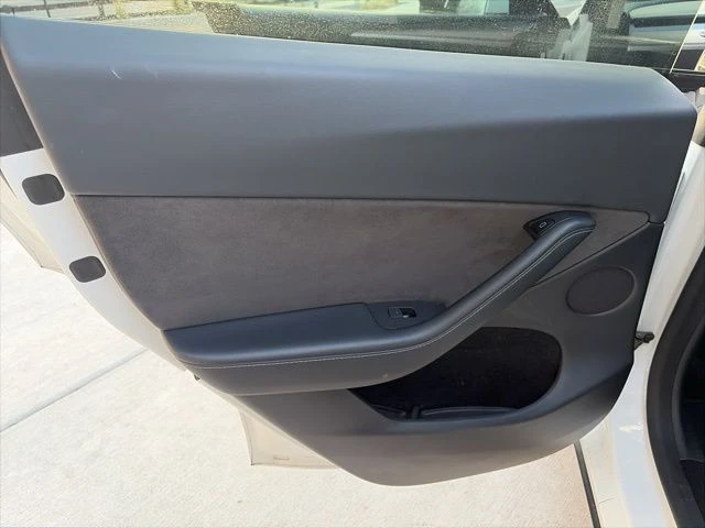 2023 Tesla Model Y - Image 14 of 21