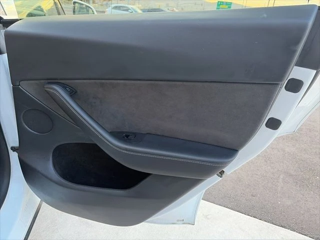 2023 Tesla Model Y - Image 20 of 21