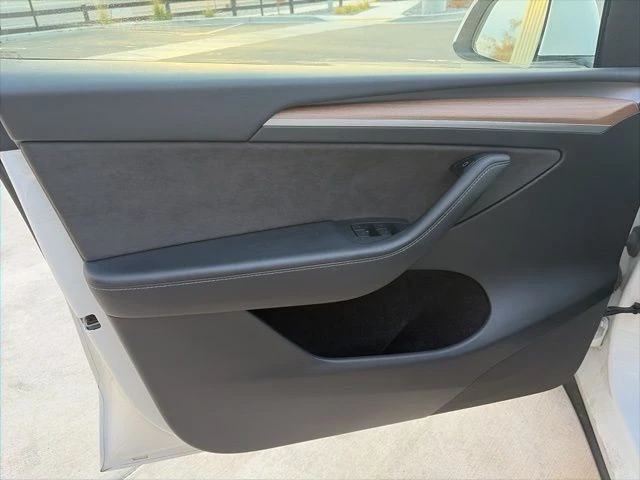 2023 Tesla Model Y - Image 11 of 21