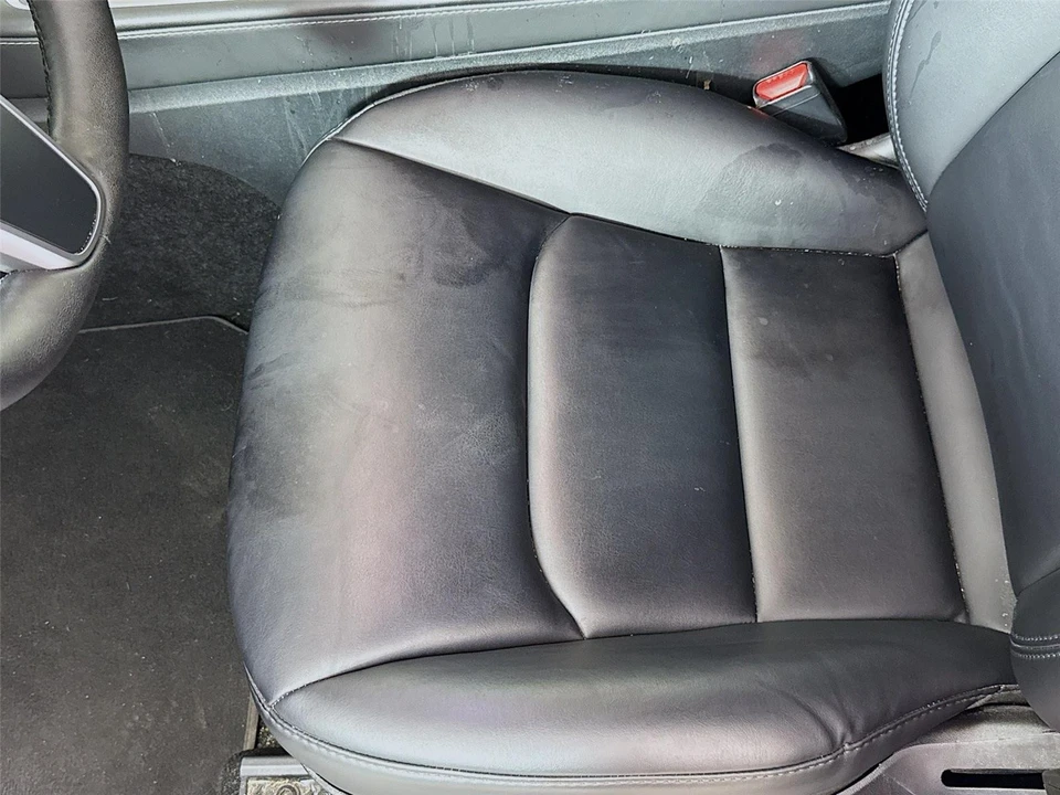 2023 Tesla Model Y - Image 10 of 13