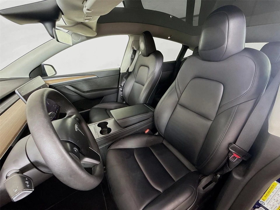 2023 Tesla Model Y - Image 11 of 13