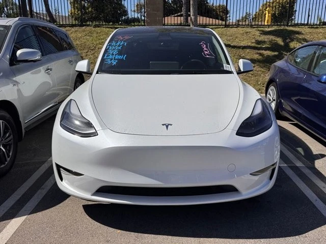 2023 Tesla Model Y - Image 2 of 3