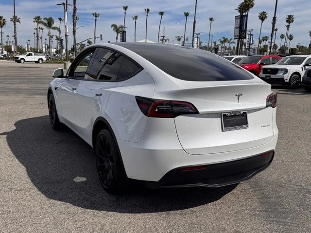 2023 Tesla Model Y - Image 10 of 21
